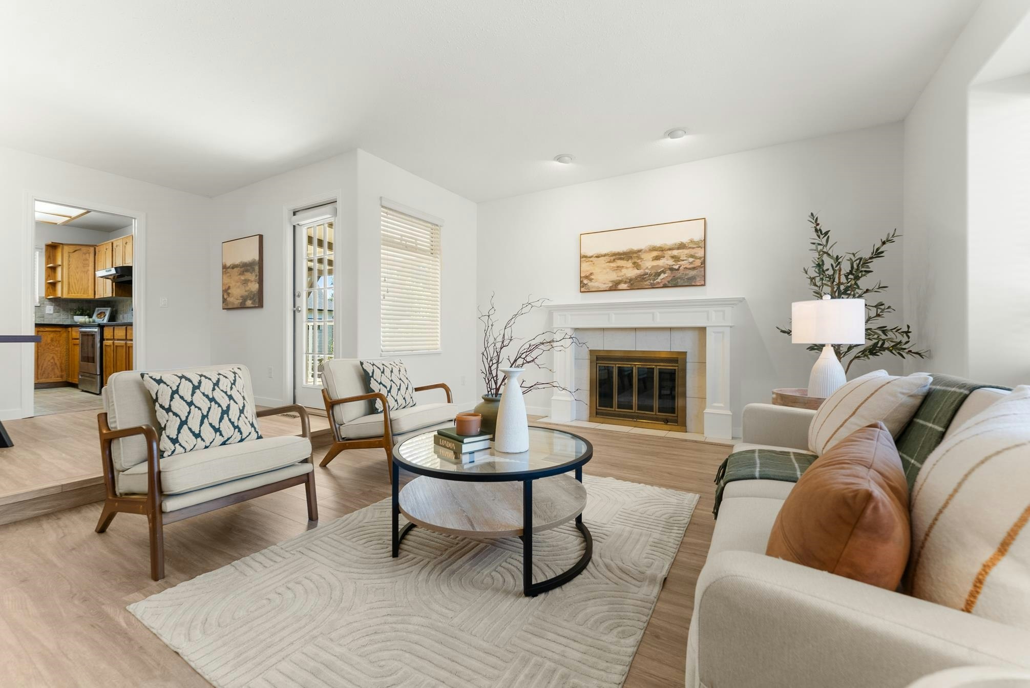 832 165 Street - 5