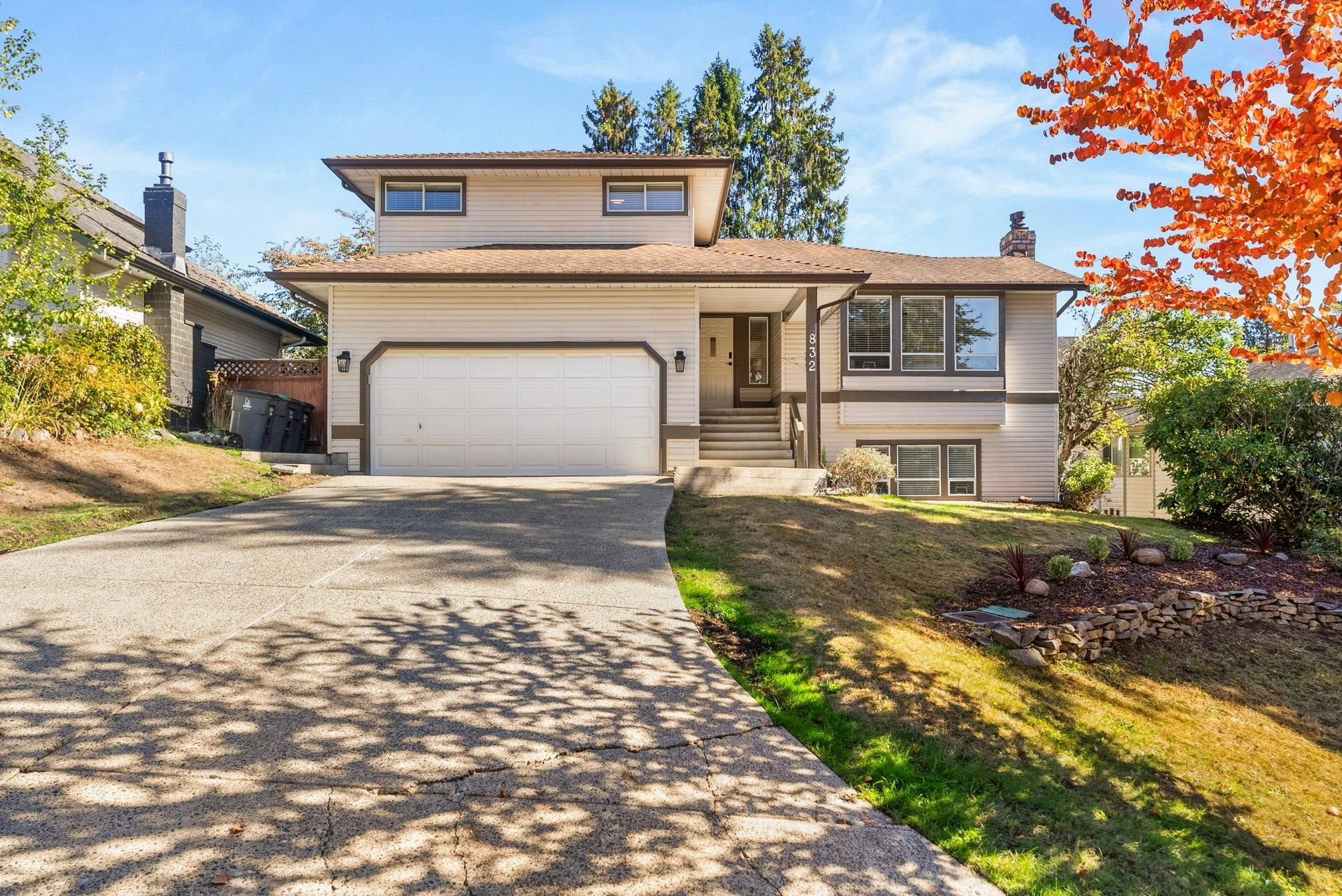 832 165 Street - 2