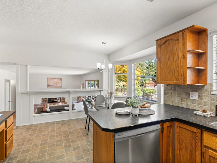 832 165 Street, Surrey, BC, V4A 9B9 - 14
