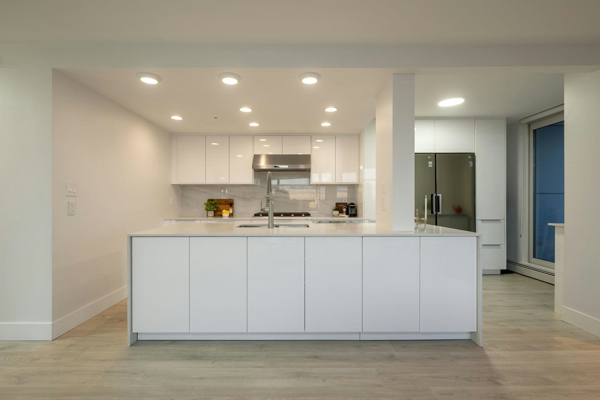 2607-198 Aquarius Mews, Vancouver, BC, V6Z 2Y4 - 17