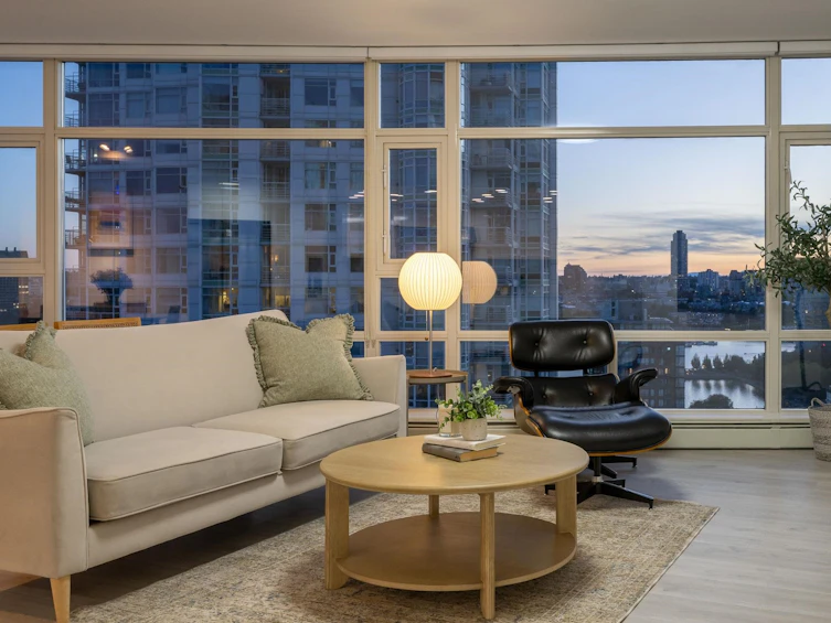 2607-198 Aquarius Mews, Vancouver, BC, V6Z 2Y4 - 3