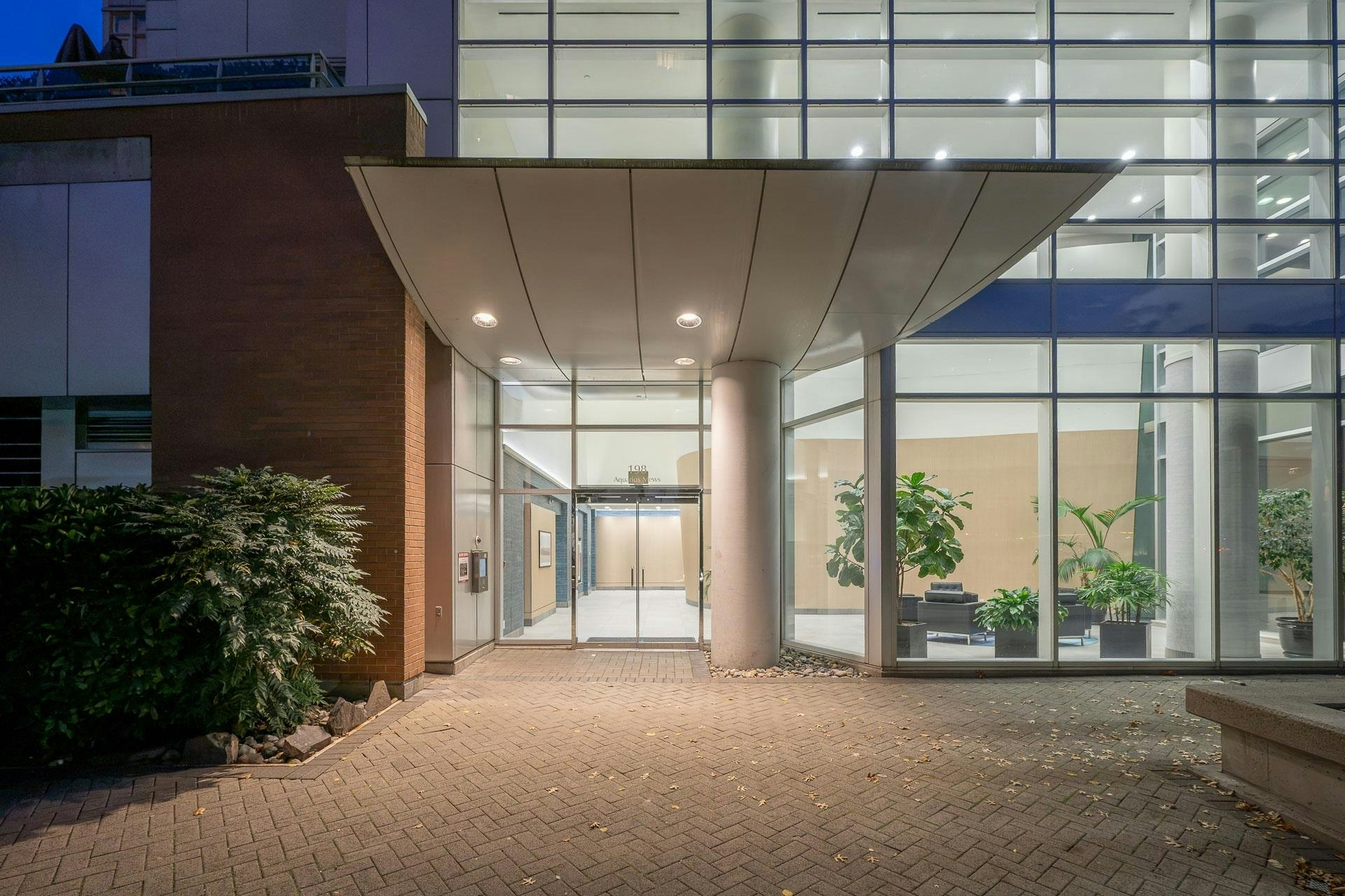 2607-198 Aquarius Mews, Vancouver, BC, V6Z 2Y4 - 36
