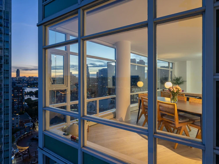 2607-198 Aquarius Mews, Vancouver, BC, V6Z 2Y4 - 11