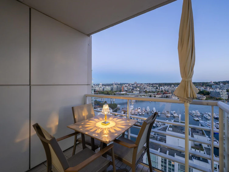 2607-198 Aquarius Mews, Vancouver, BC, V6Z 2Y4 - 20