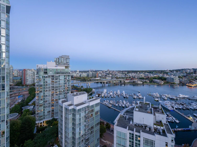 2607-198 Aquarius Mews, Vancouver, BC, V6Z 2Y4 - 24