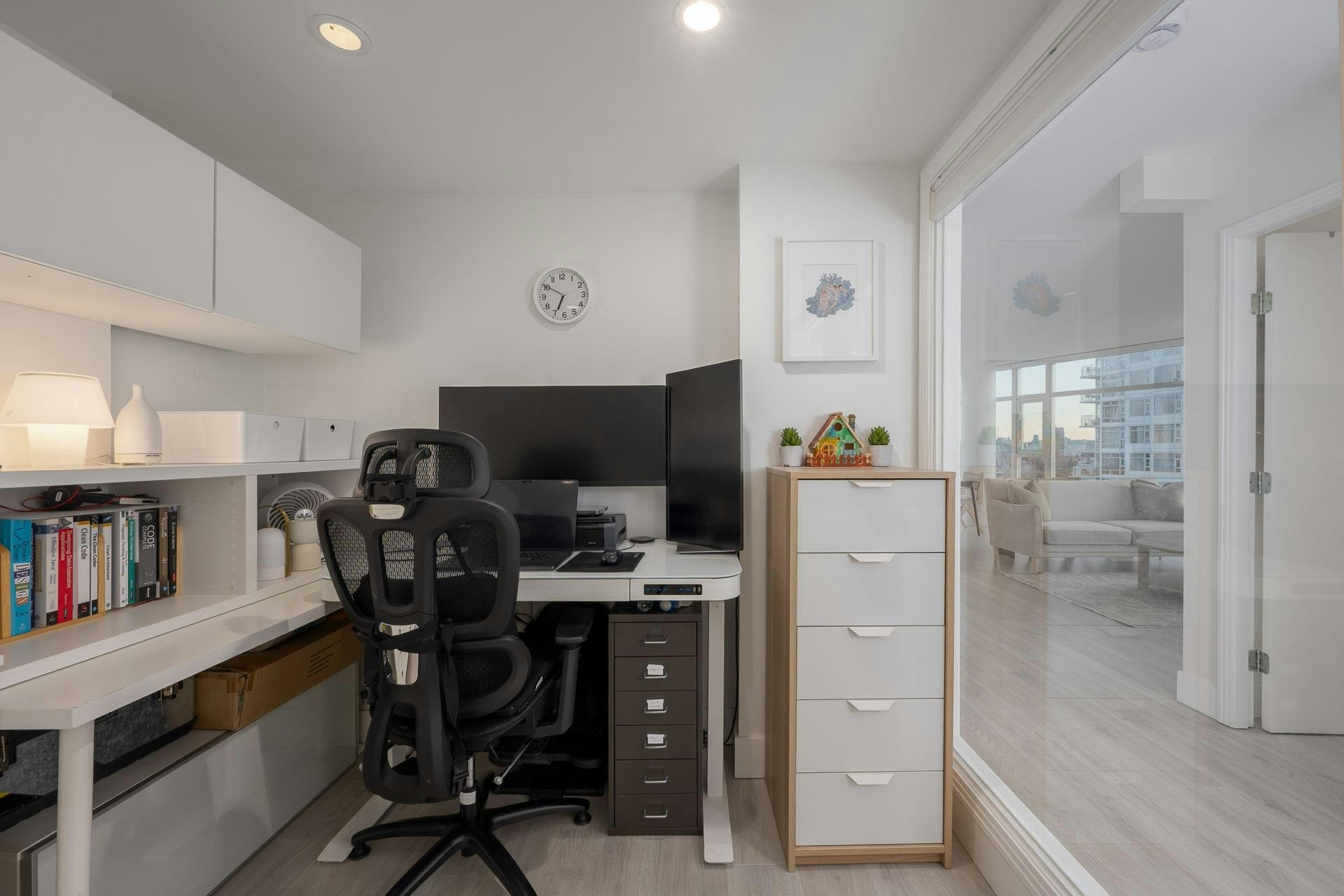 2607-198 Aquarius Mews, Vancouver, BC, V6Z 2Y4 - 35