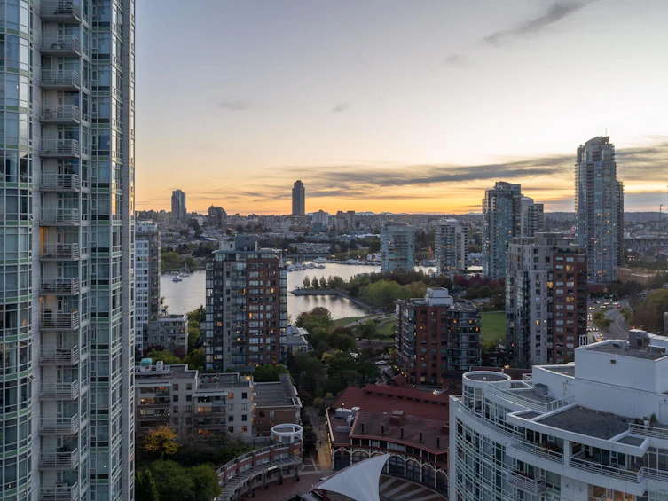 2607-198 Aquarius Mews, Vancouver, BC, V6Z 2Y4 - 28
