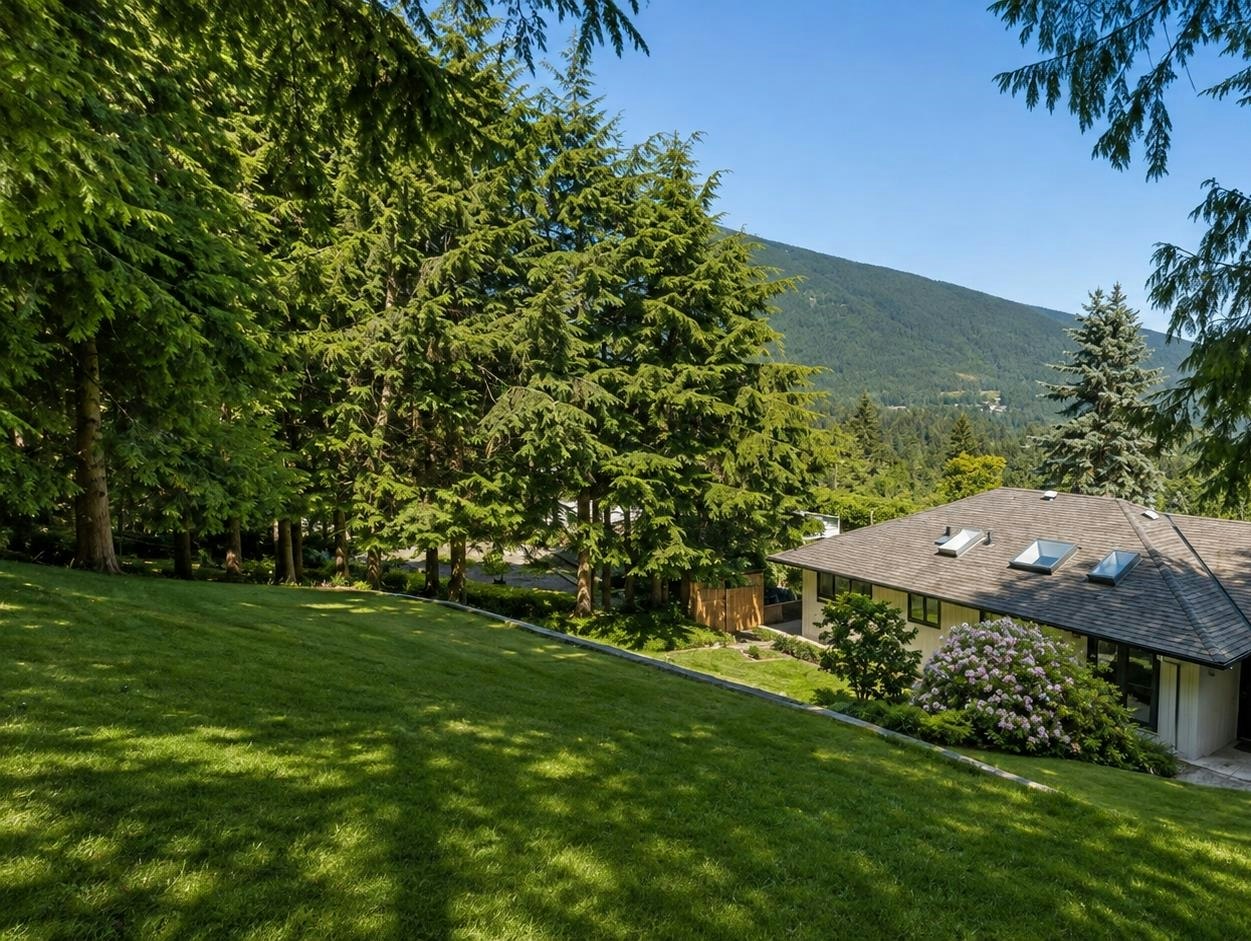 68 Bonnymuir Drive, West Vancouver, BC, V7S 1L2 - 6
