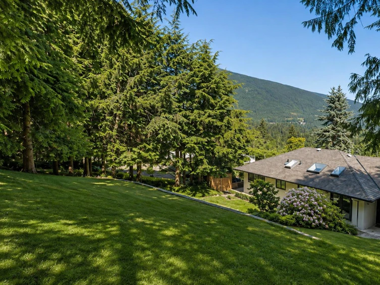 68 Bonnymuir Drive, West Vancouver, BC, V7S 1L2 - 6