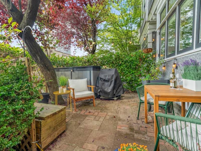 2634 Hemlock Street - 3