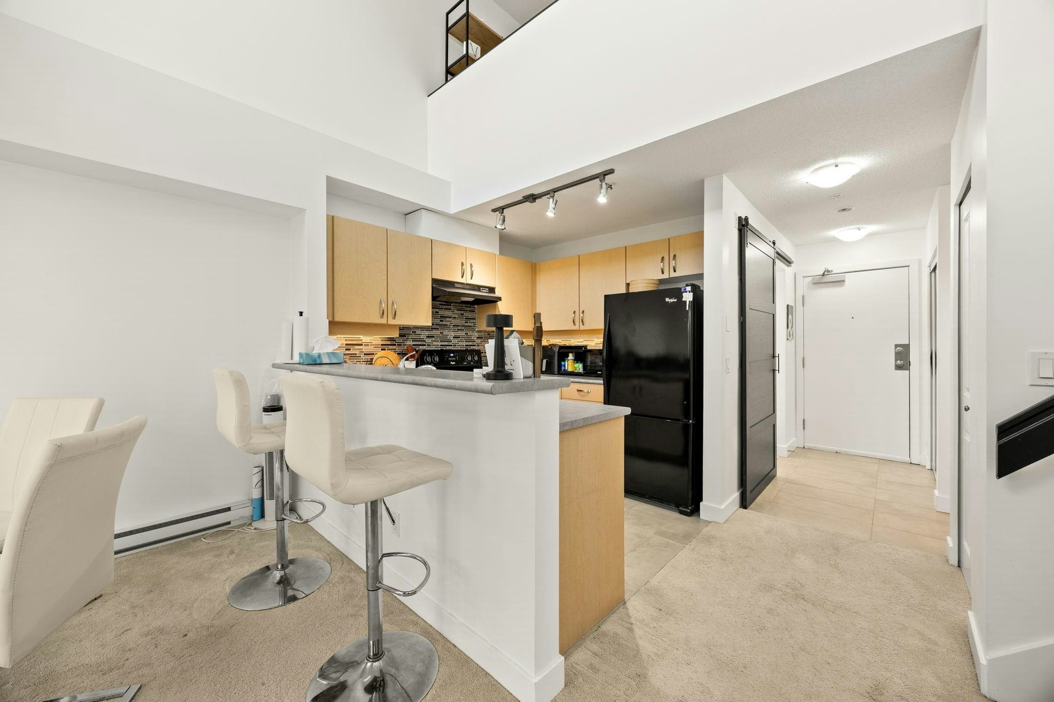 432-10838 City Pkwy Drive, Surrey, BC, V3T 0C2 - 5