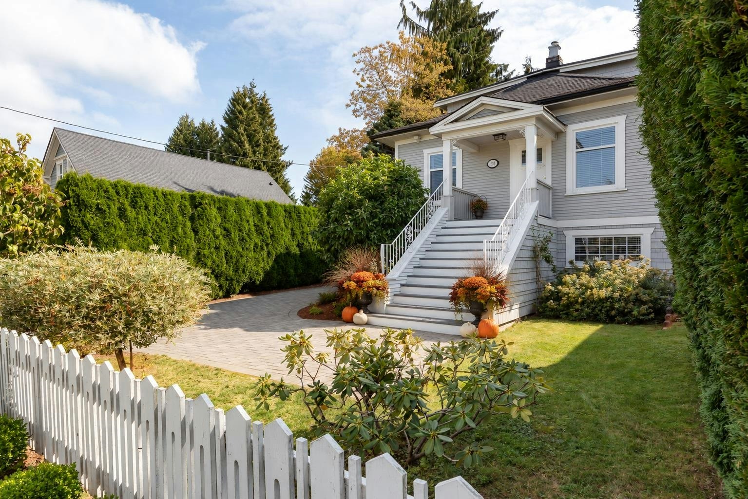 234 Eighth Avenue, New Westminster, BC, V3L 1Y2