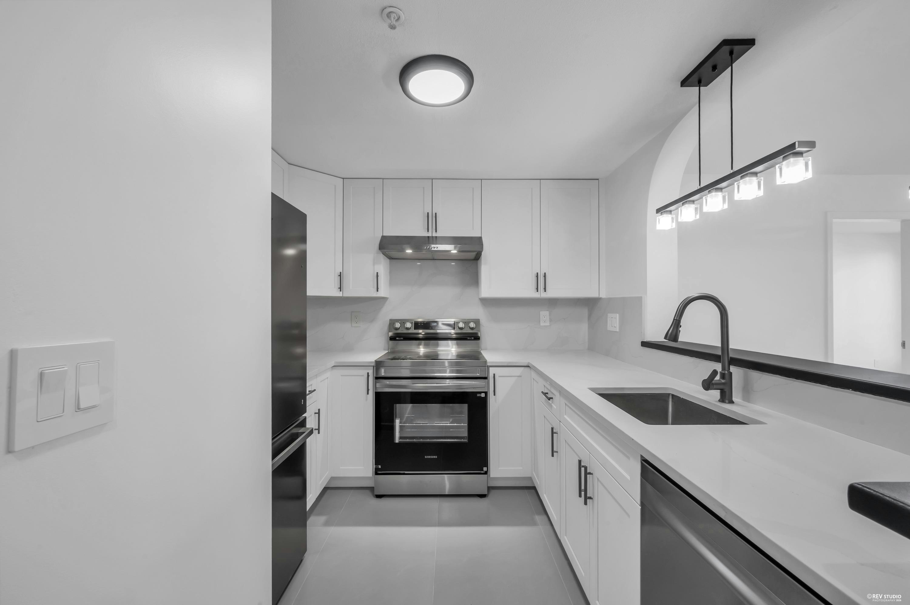 306-6833 Village Grn, Burnaby, BC, V5E 4M1 - 3