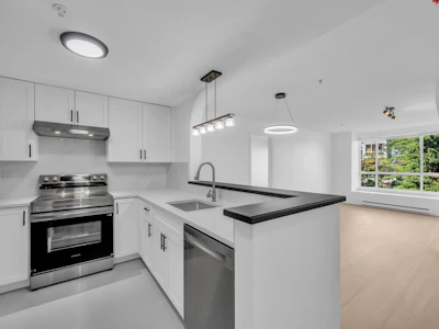 306-6833 Village Grn - 2