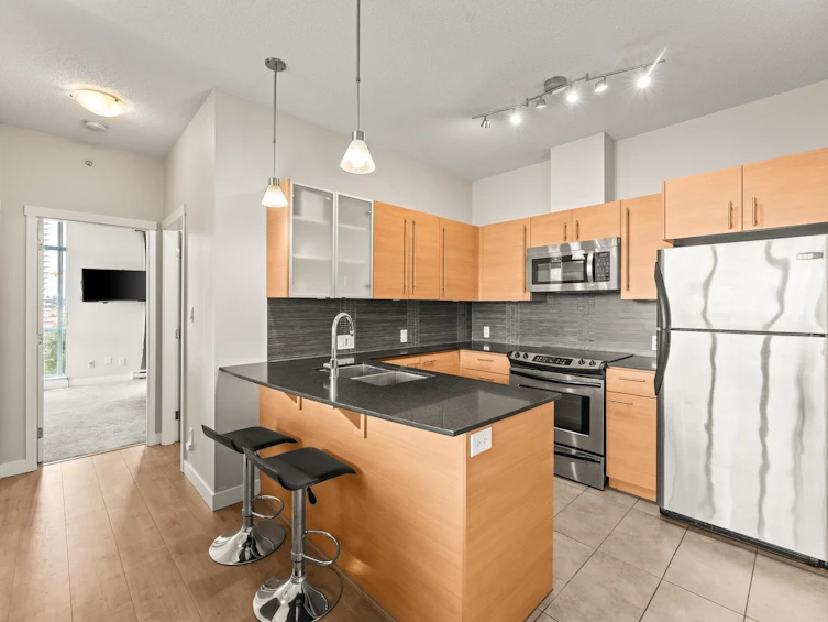 1002-13399 104 Avenue, Surrey, BC, V3T 0C9 - 12