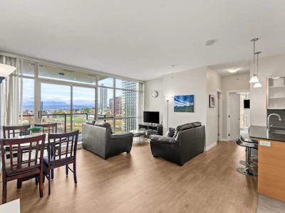 1002-13399 104 Avenue - 2