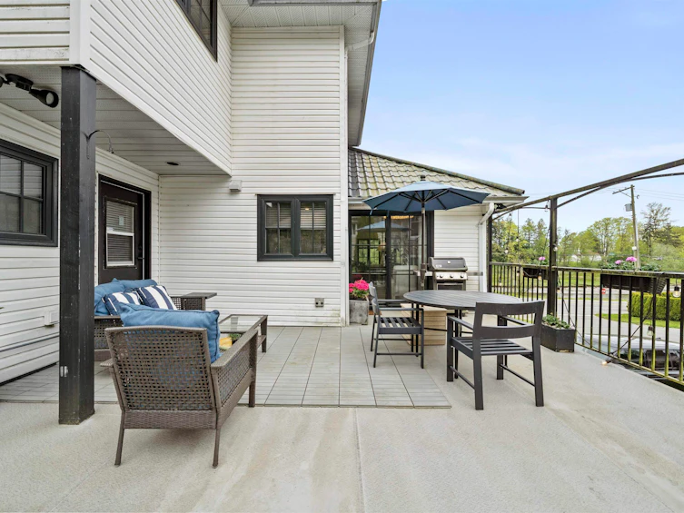 16071 8 Avenue, Surrey, BC, V4A 1A1 - 15