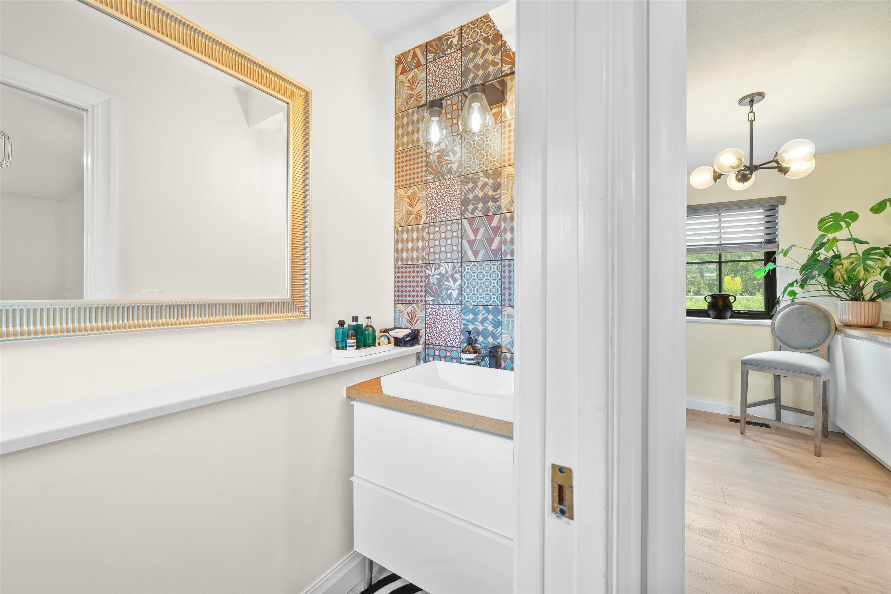 16071 8 Avenue, Surrey, BC, V4A 1A1 - 22