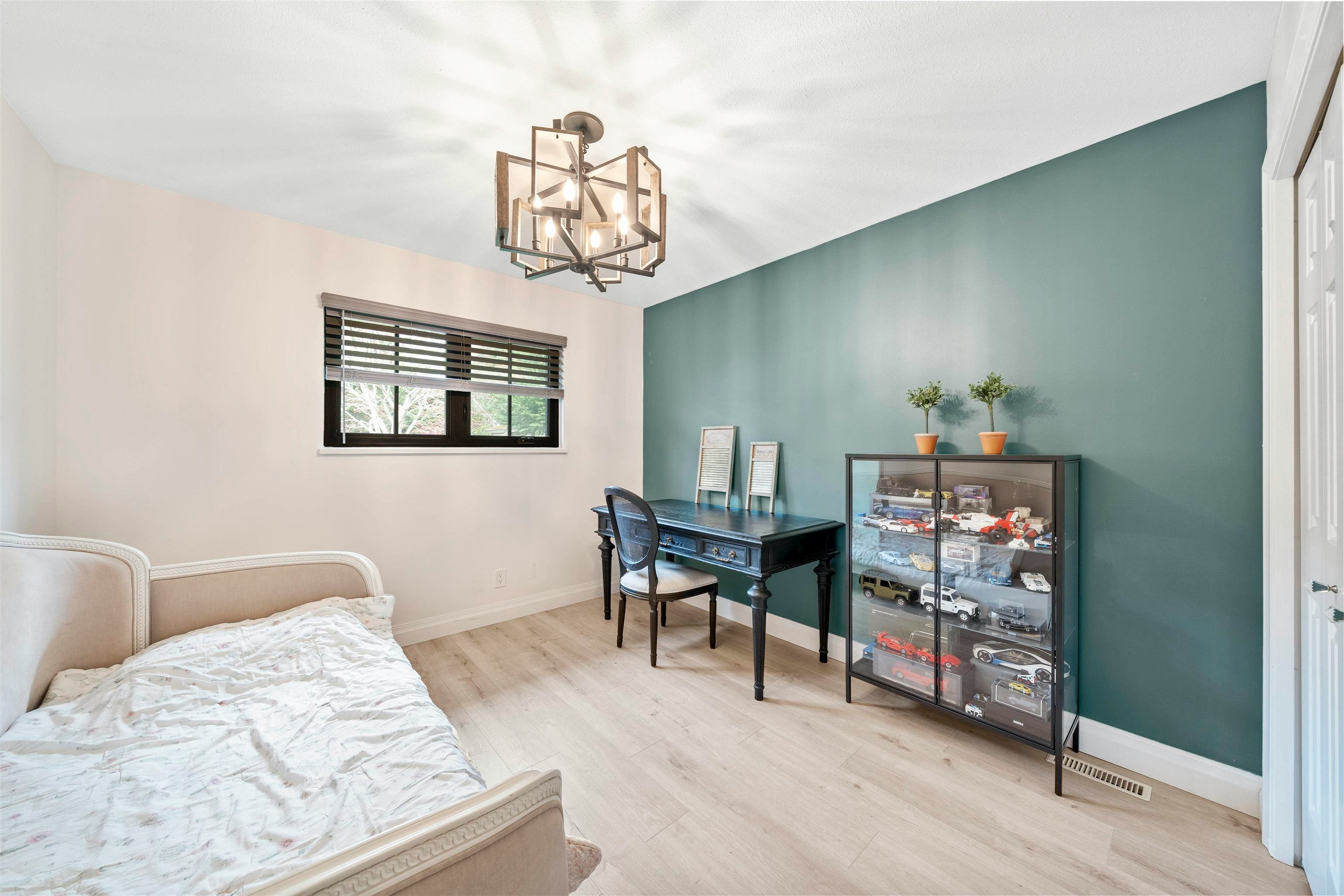 16071 8 Avenue, Surrey, BC, V4A 1A1 - 31
