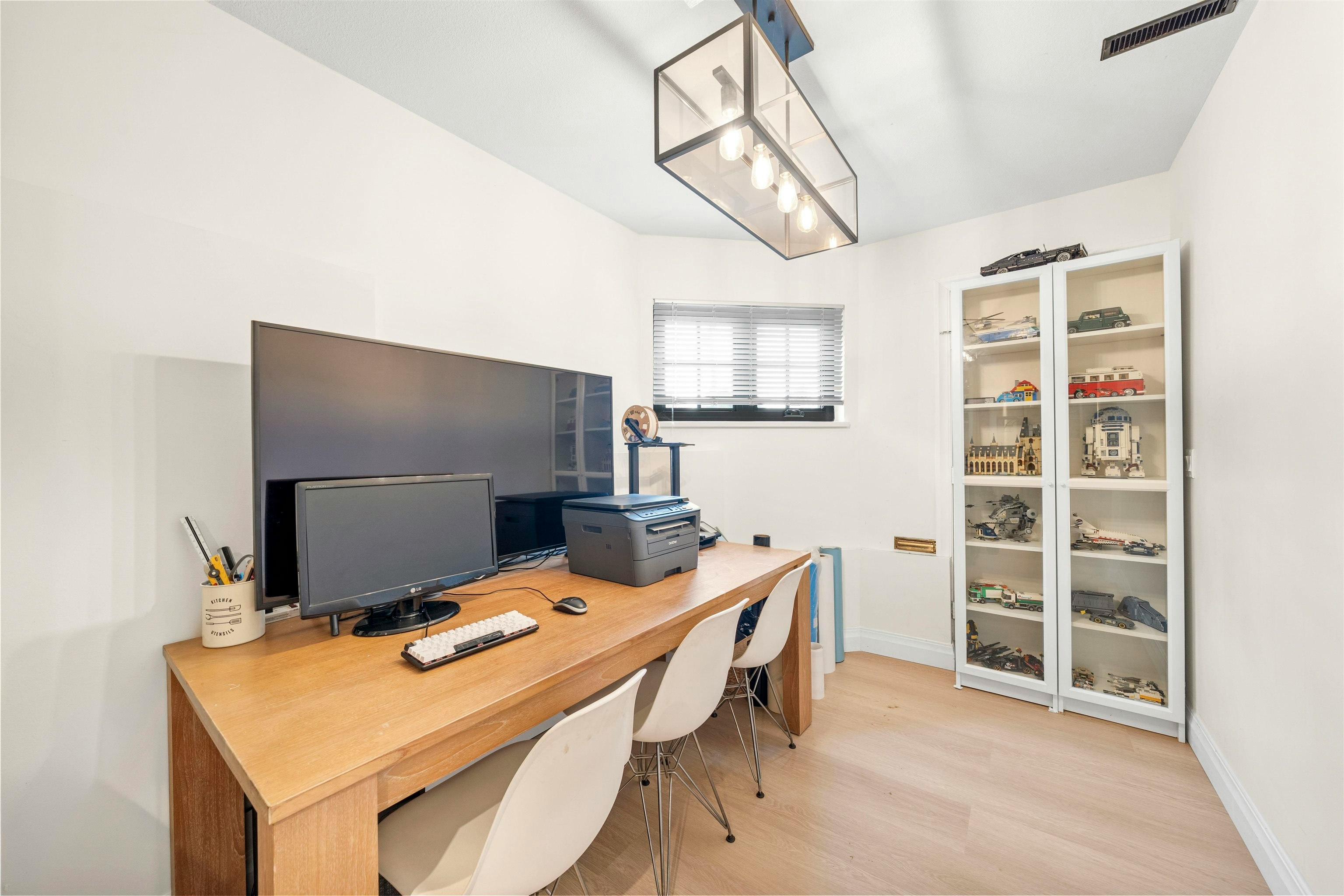 16071 8 Avenue, Surrey, BC, V4A 1A1 - 26