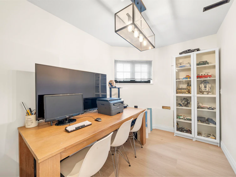 16071 8 Avenue, Surrey, BC, V4A 1A1 - 26