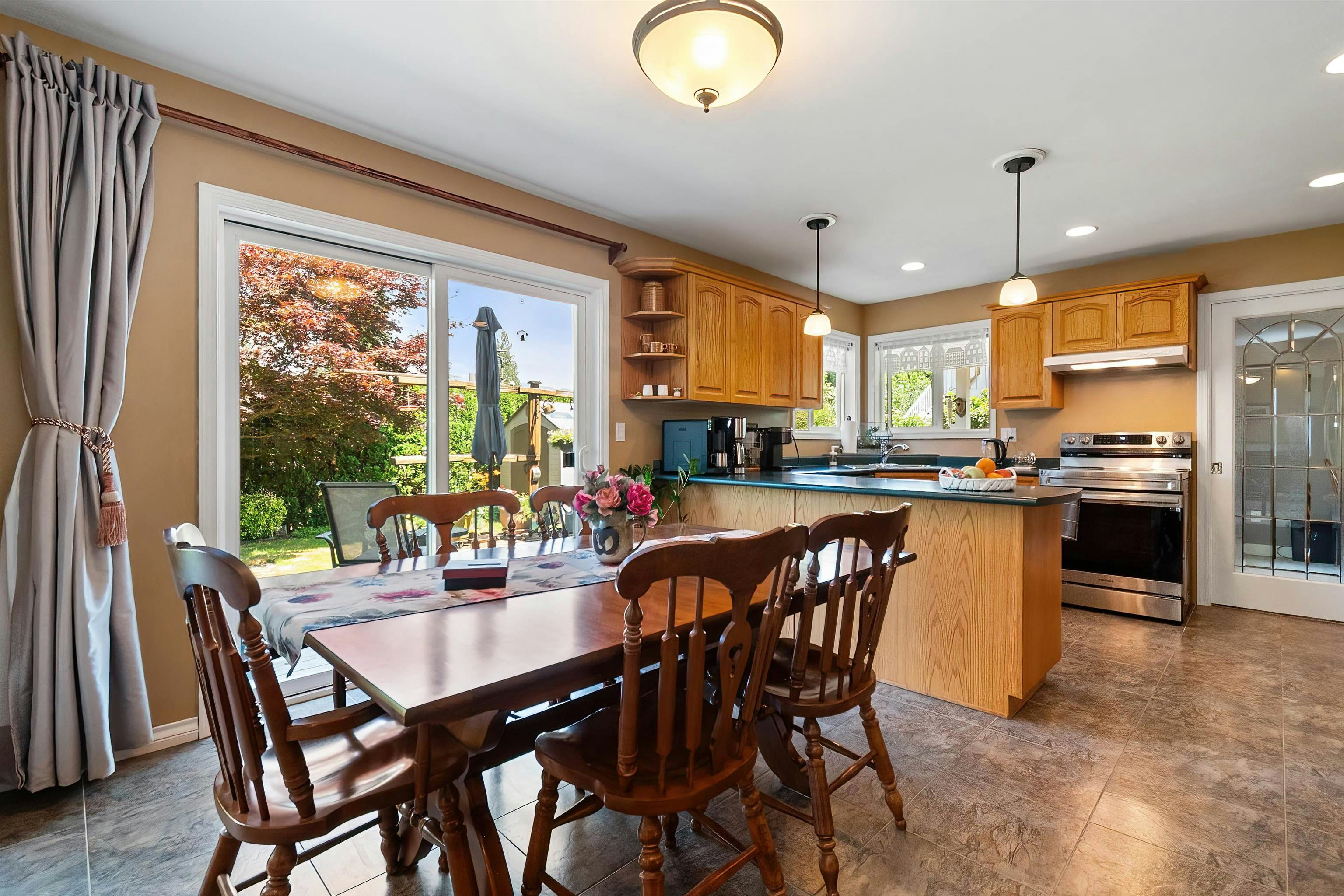 10027 Merritt Drive, Chilliwack, BC, V2P 7Z2 - 23