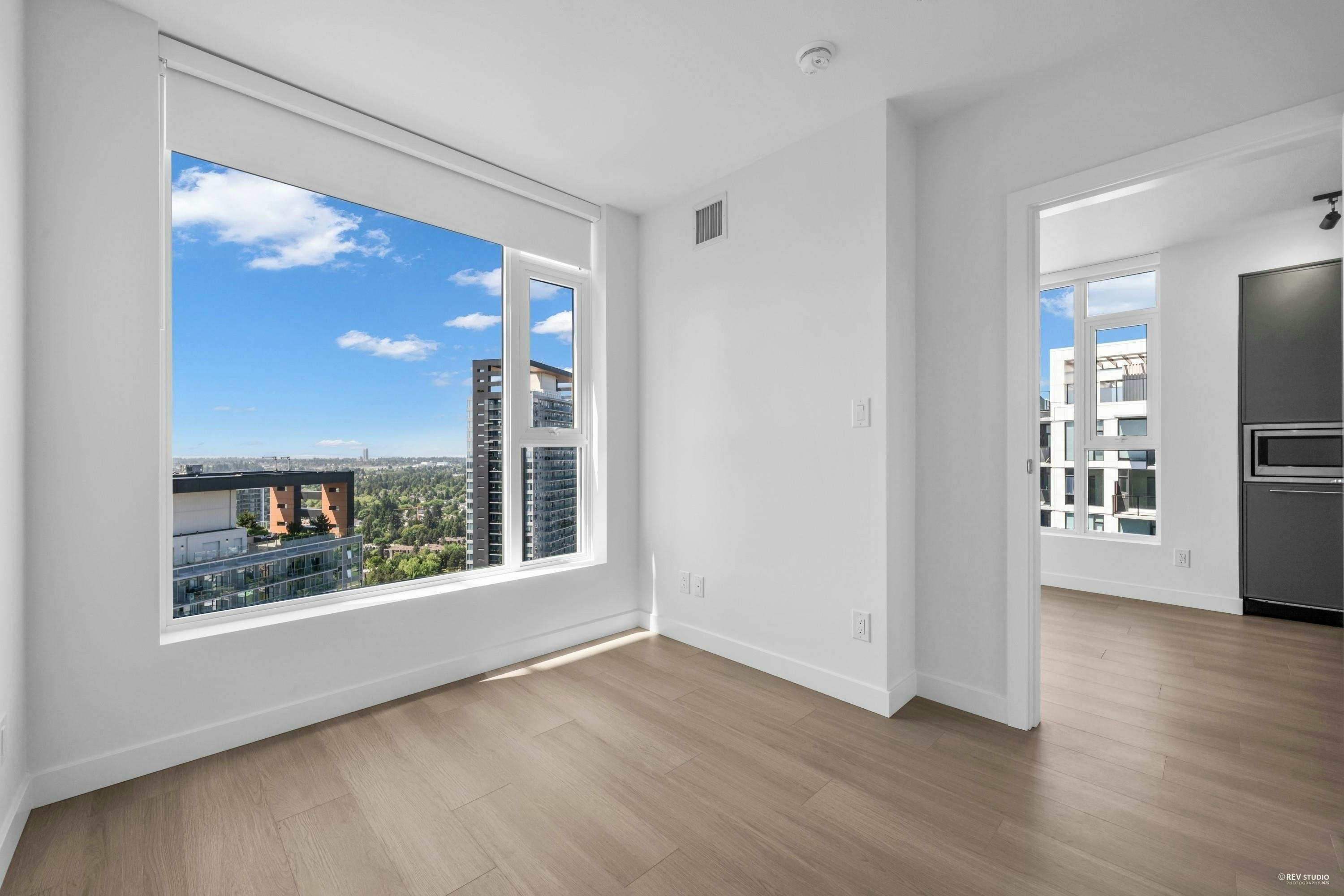 3303-13725 George Junction, Surrey, BC, V3T 0V7 - 12