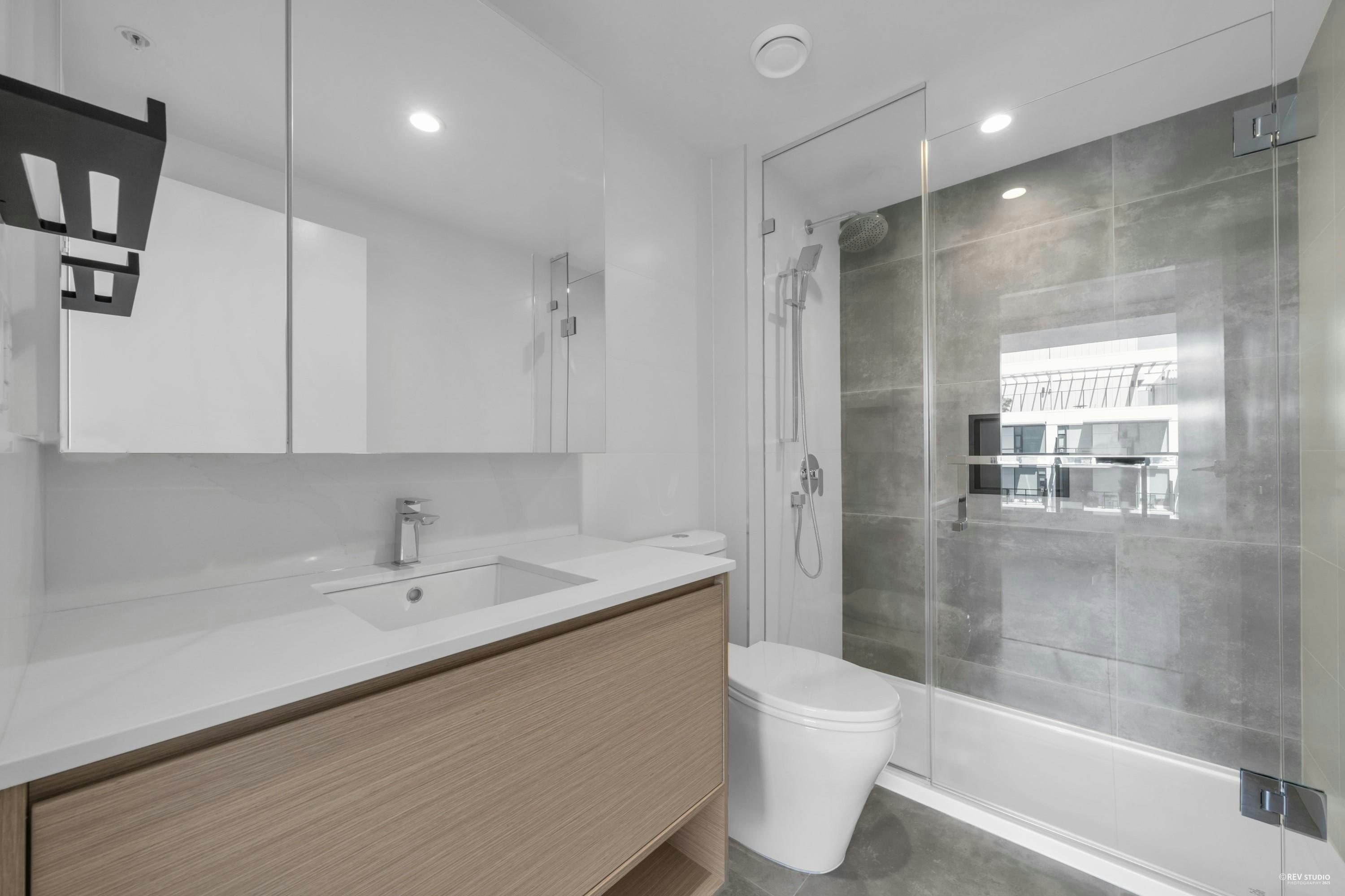 3303-13725 George Junction, Surrey, BC, V3T 0V7 - 14