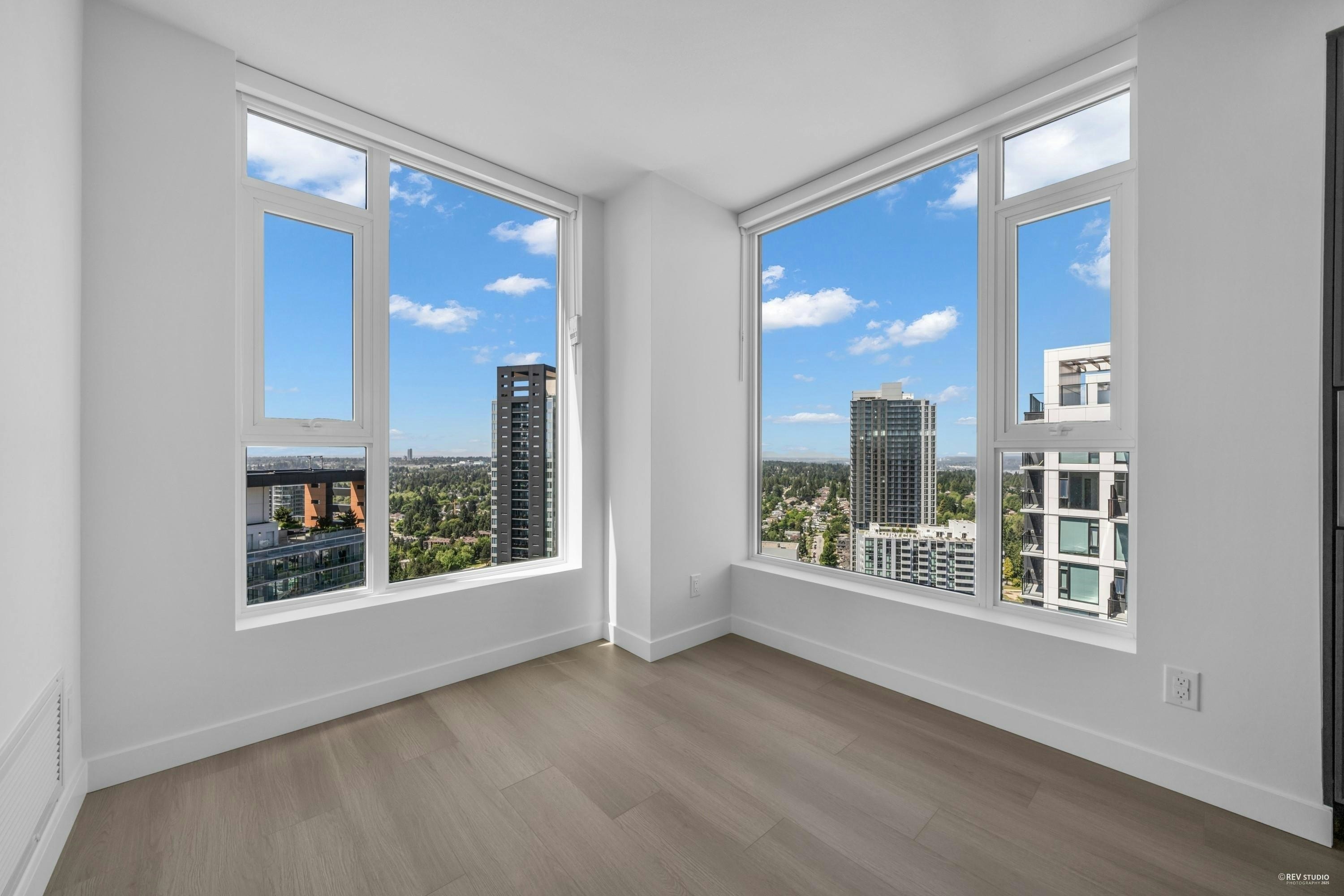 3303-13725 George Junction, Surrey, BC, V3T 0V7 - 16