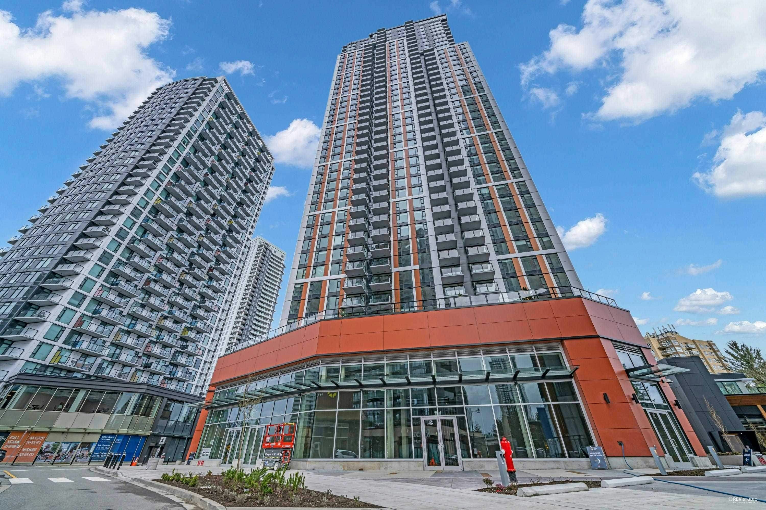 3303-13725 George Junction, Surrey, BC, V3T 0V7 - 2
