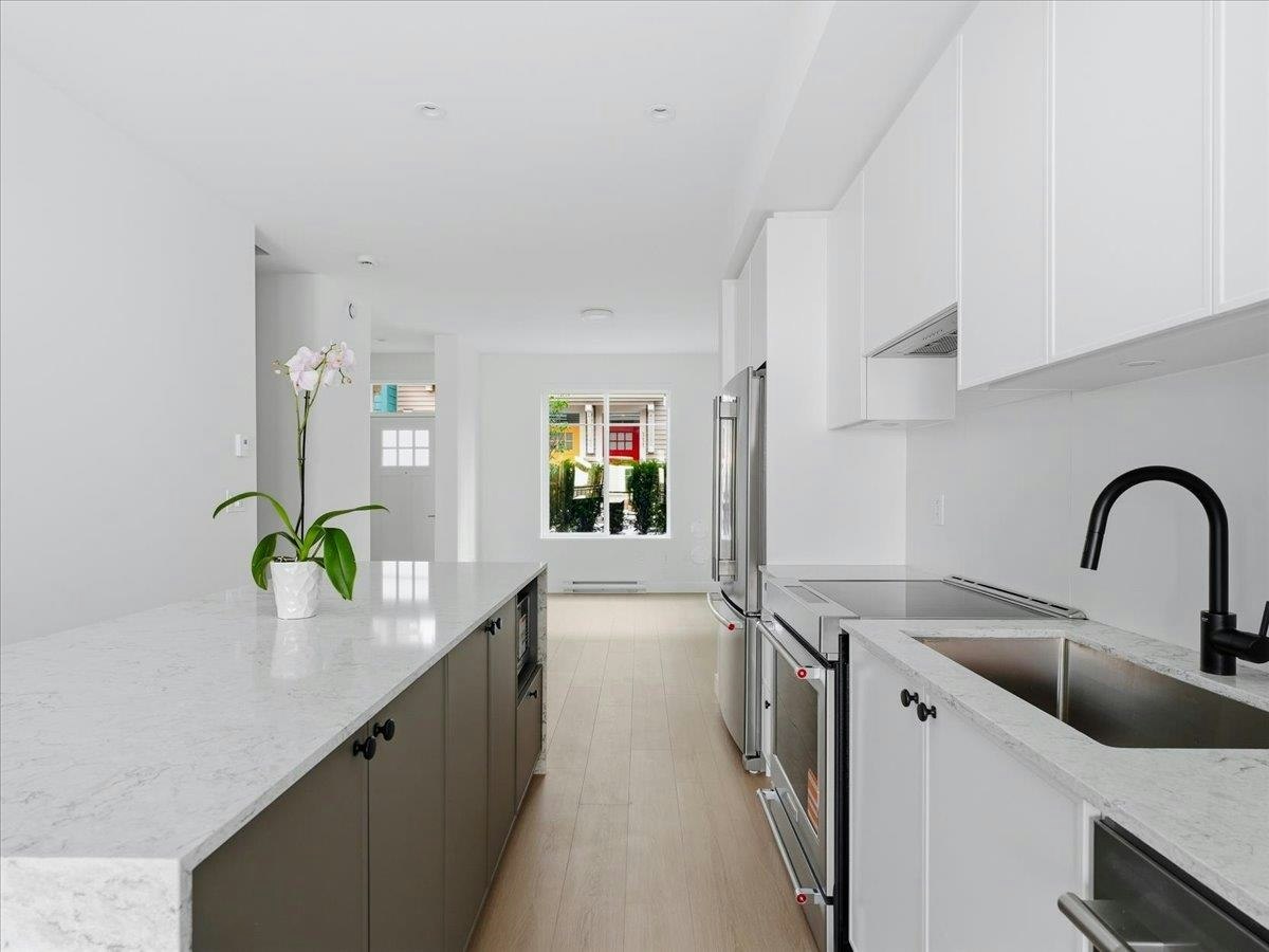 117-1301 Brewster Drive - 5