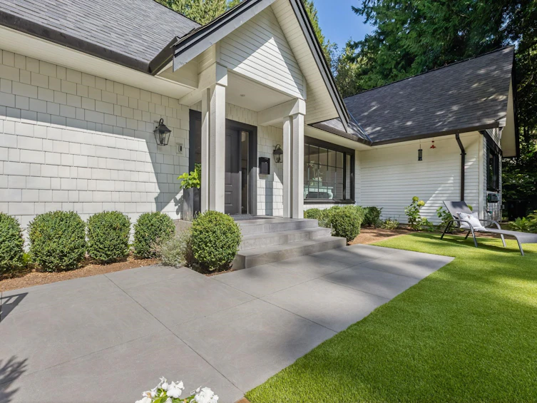 435 Macbeth Crescent, West Vancouver, BC, V7T 1V8 - 2