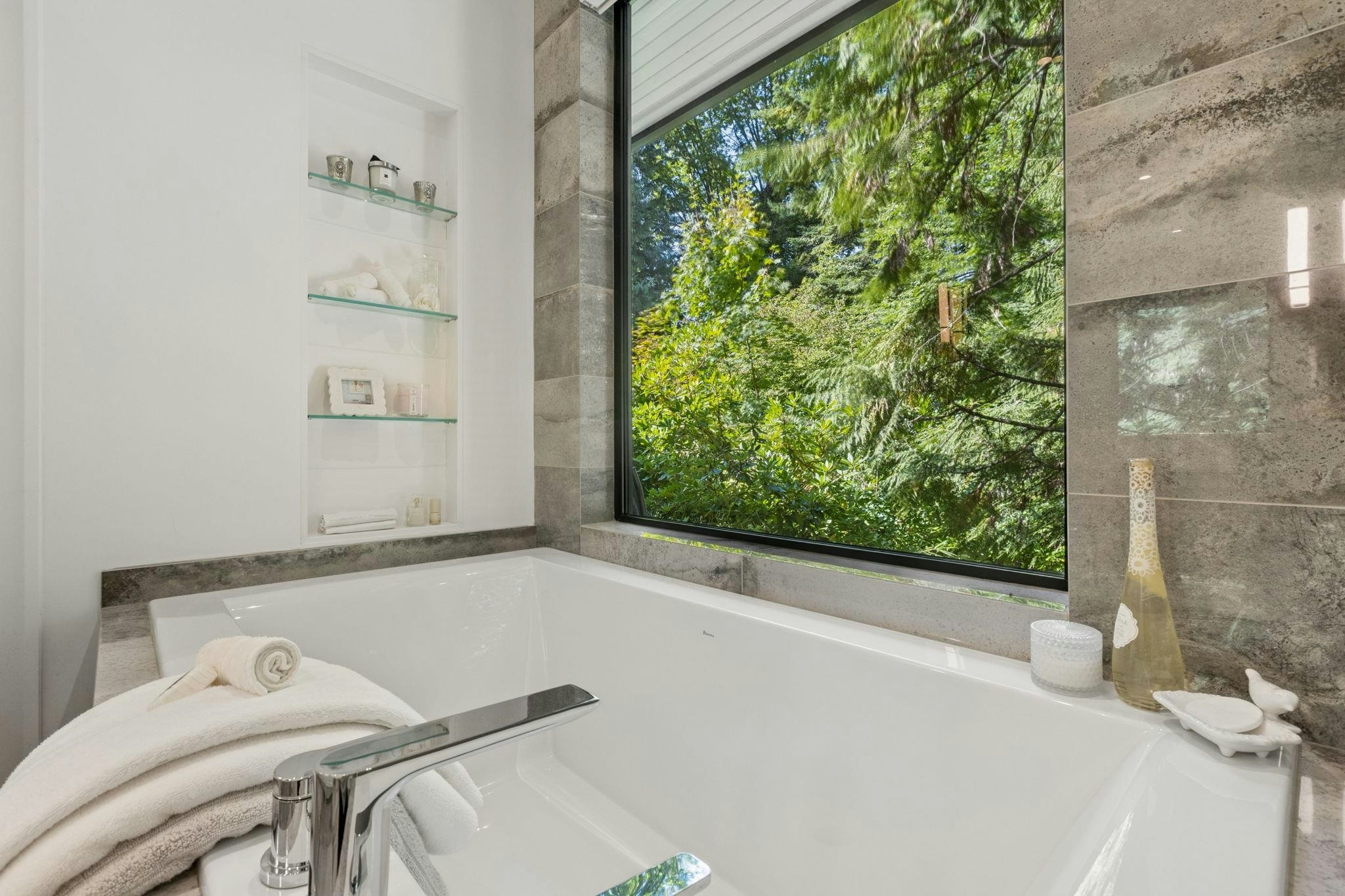 435 Macbeth Crescent, West Vancouver, BC, V7T 1V8 - 23