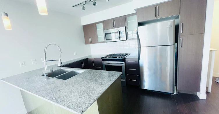 111*-8068 Westminster Highway, Richmond, BC, V6X 0C6 - 4