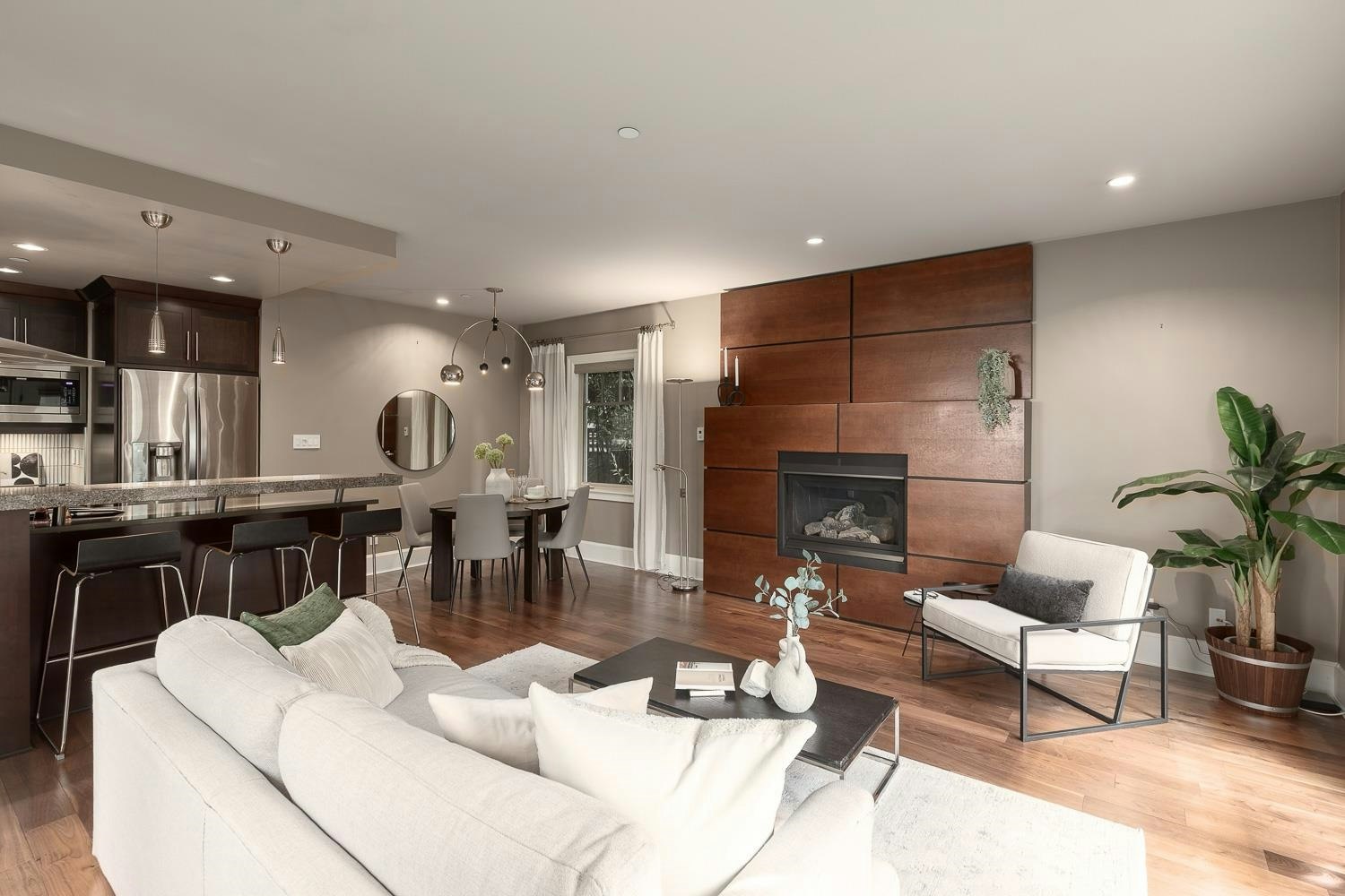 850 E 10th Avenue - 4