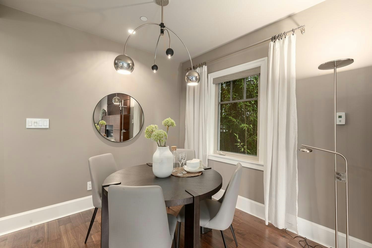 850 E 10th Avenue, Vancouver, BC, V5T 2B1 - 10