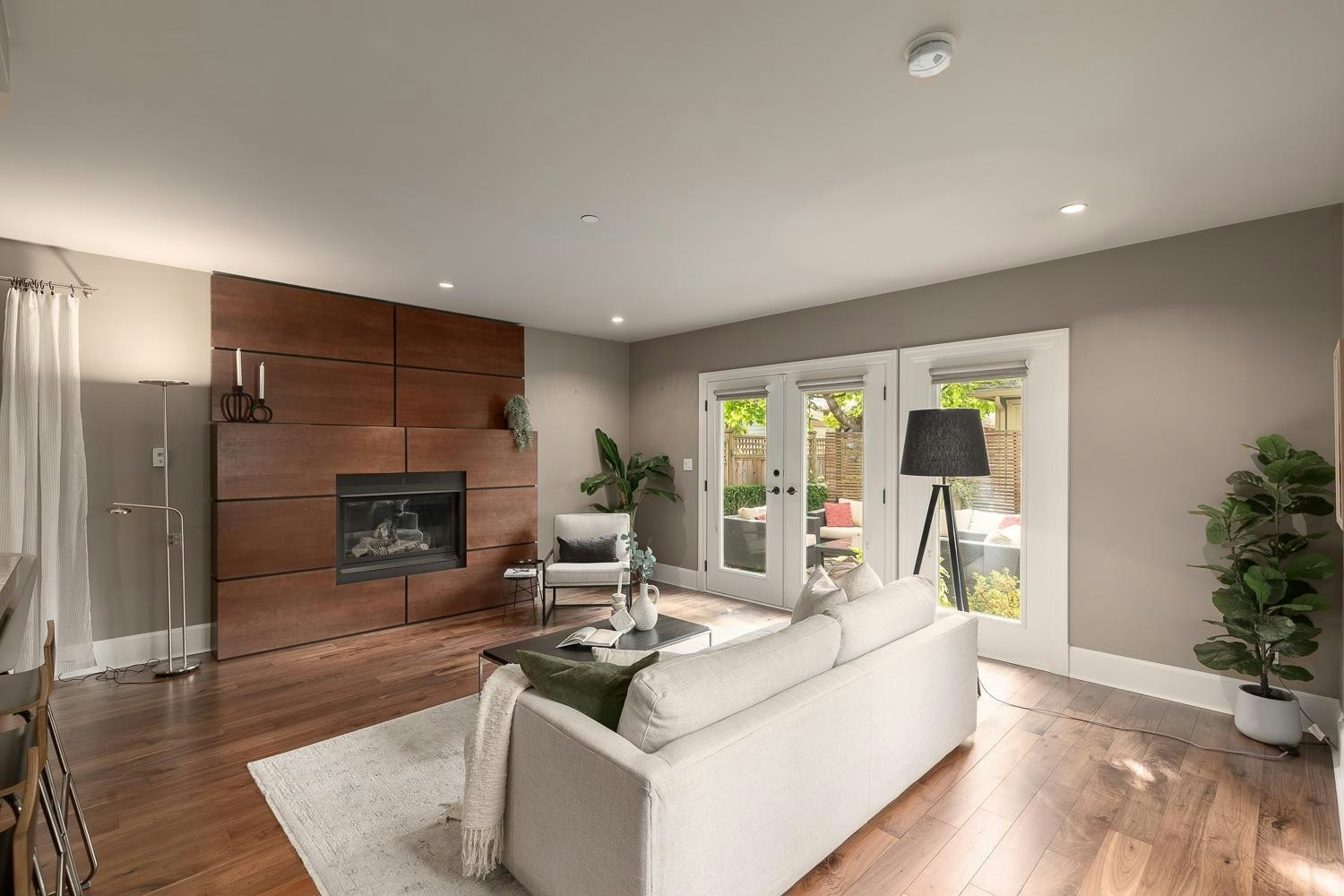 850 E 10th Avenue - 3