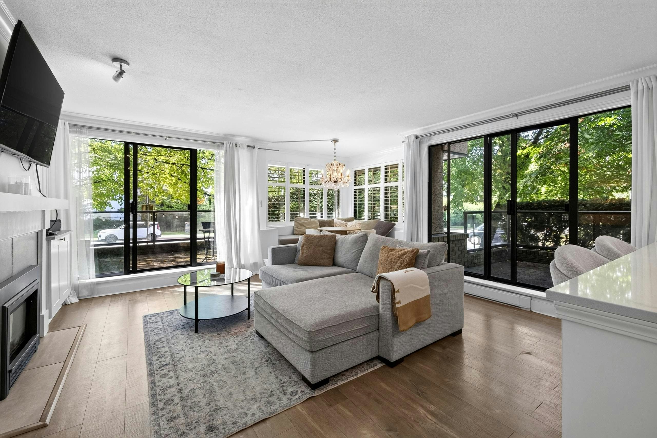 101-1702 Chesterfield Avenue, North Vancouver, BC, V7M 2P1