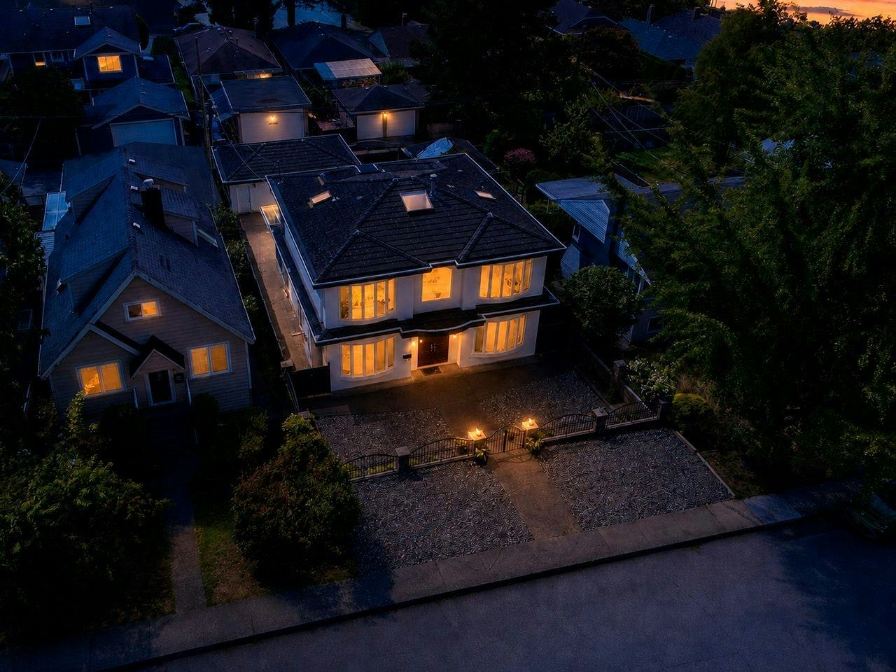 213 W 28th Street, North Vancouver, BC, V7N 2H9 - 36