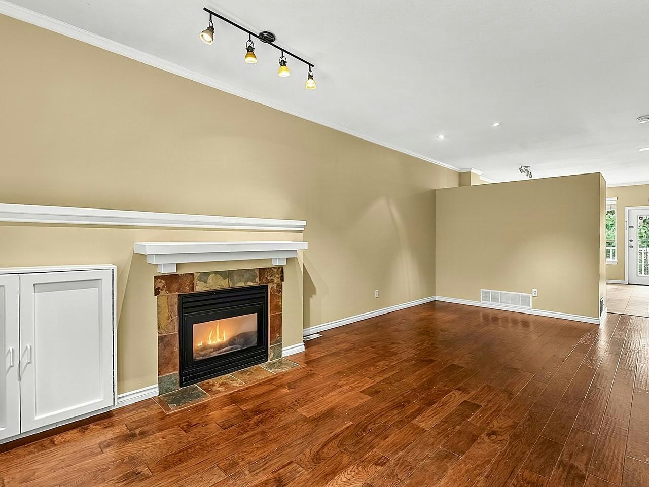 64-14952 58 Avenue, Surrey, BC, V3S 9J2 - 11