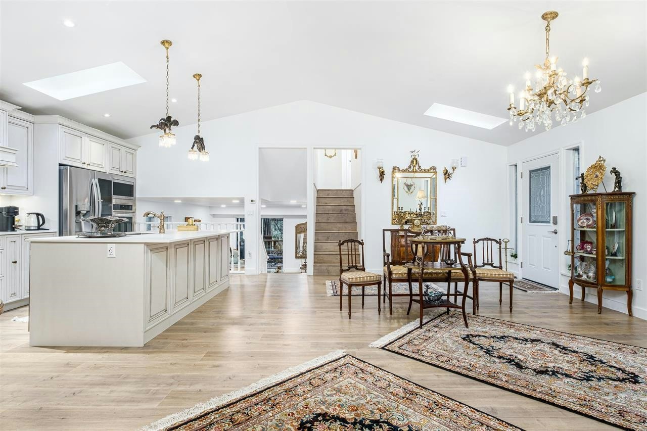 6780 Marine Drive - 4