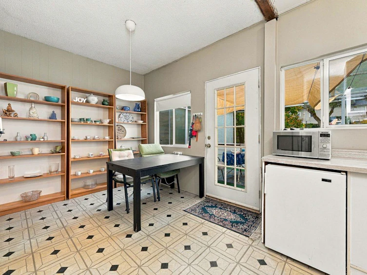4153 John Street, Vancouver, BC, V5V 3W8 - 8