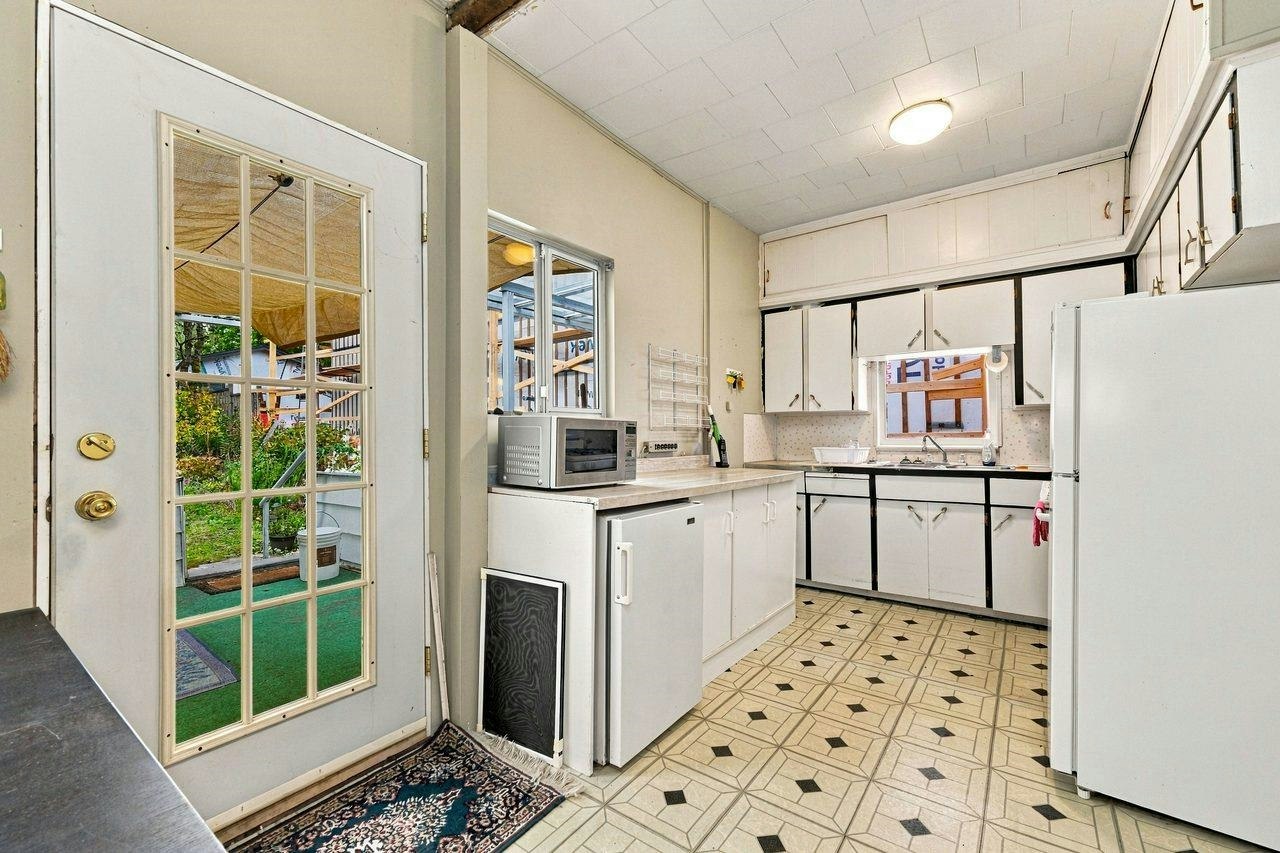 4153 John Street, Vancouver, BC, V5V 3W8 - 7