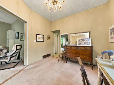 4153 John Street - 4