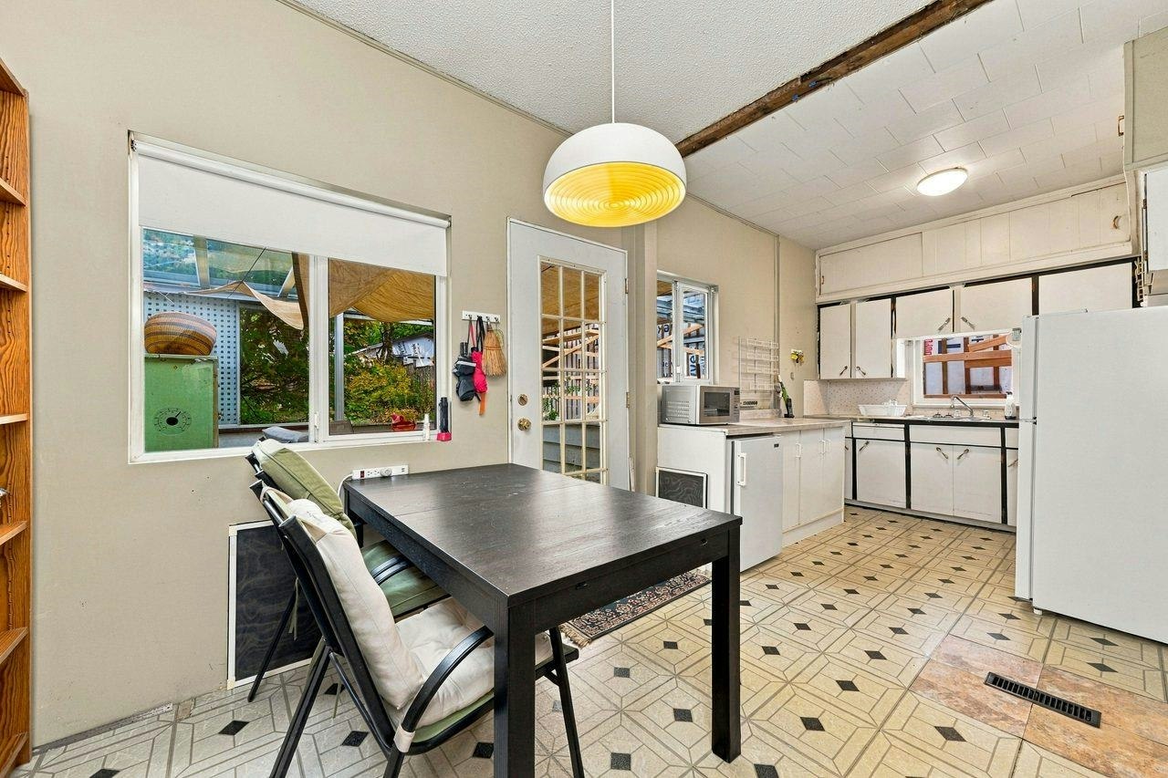 4153 John Street, Vancouver, BC, V5V 3W8 - 9