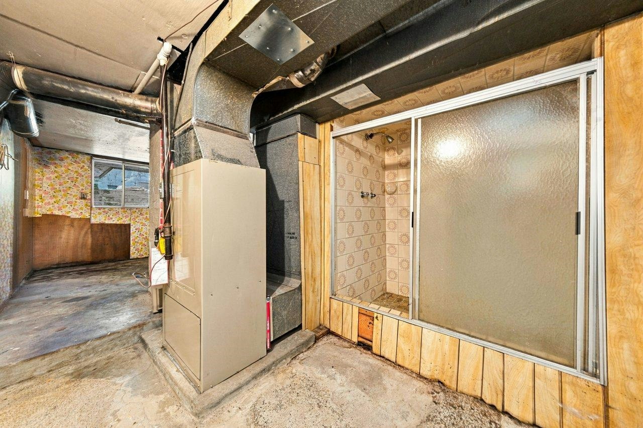 4153 John Street, Vancouver, BC, V5V 3W8 - 24