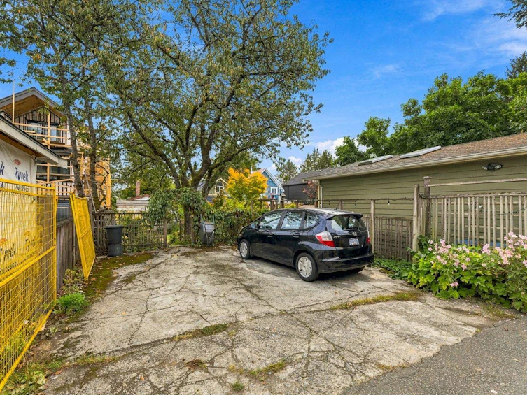 4153 John Street, Vancouver, BC, V5V 3W8 - 30