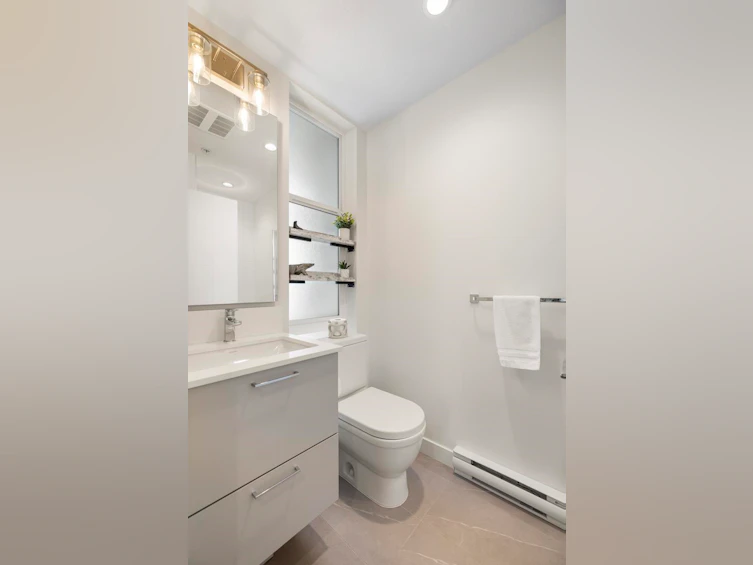 611-707 Como Lake Avenue, Coquitlam, BC, V3J 0J5 - 23