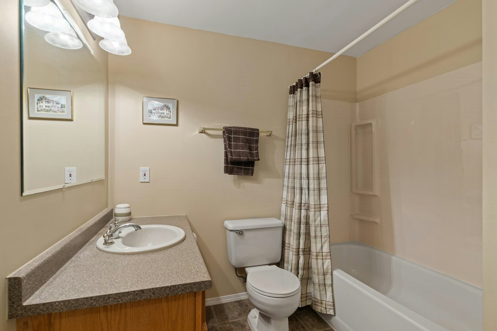 8030 153a Street, Surrey, BC, V3S 7X7 - 32