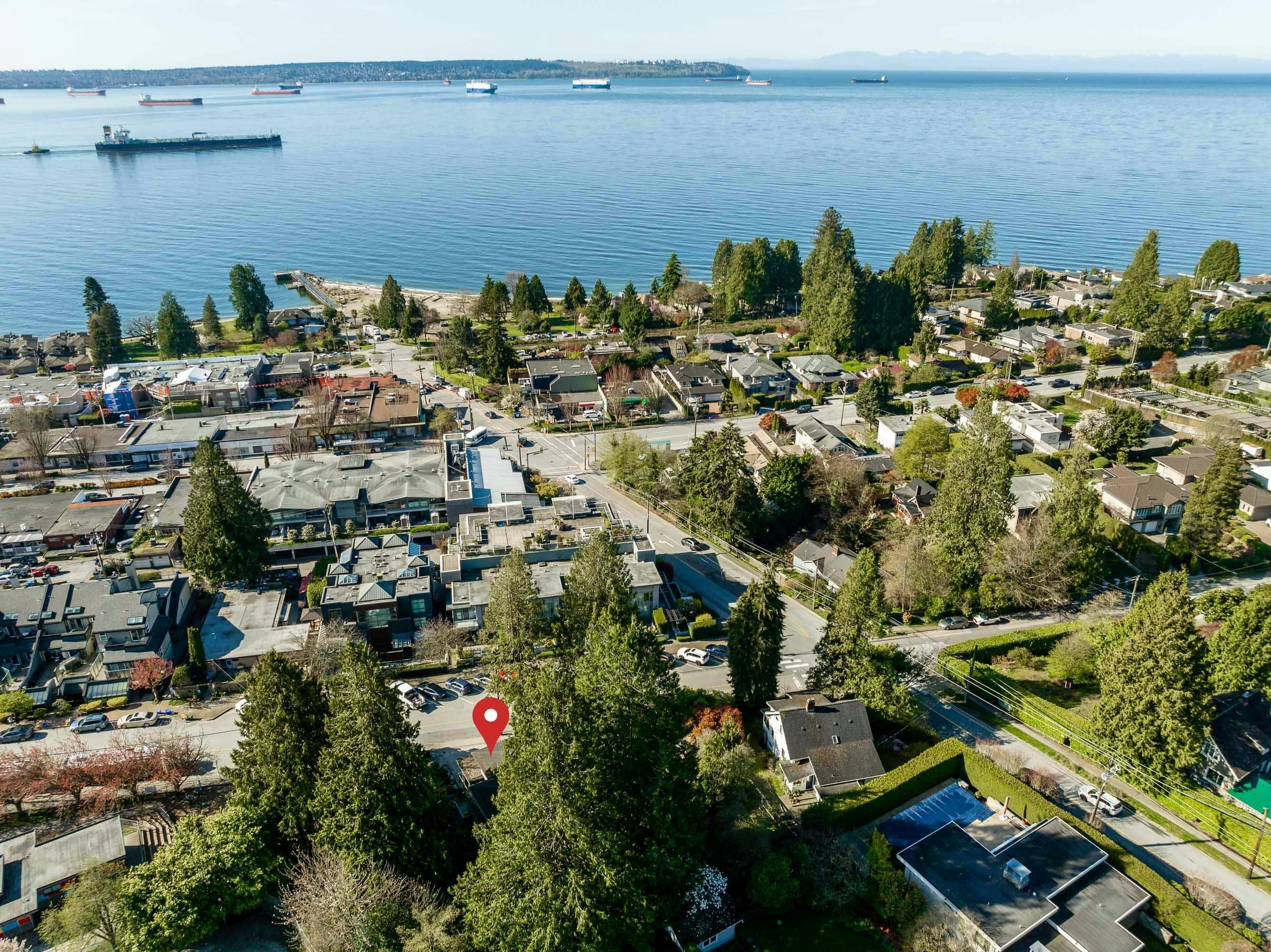 2493 Haywood Avenue, West Vancouver, BC, V7V 1Y2 - 35
